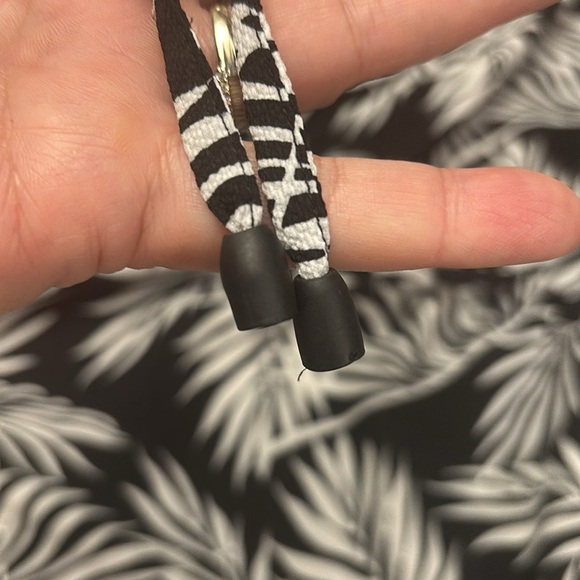 MARIO SERRANI Black and White Palm Bathing Suit Cover - Picture 10 of 10